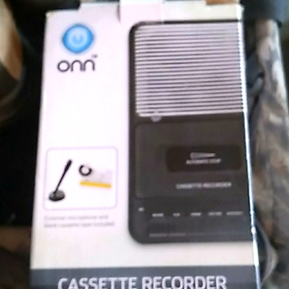 Onn CASSETTE RECORDER NIB